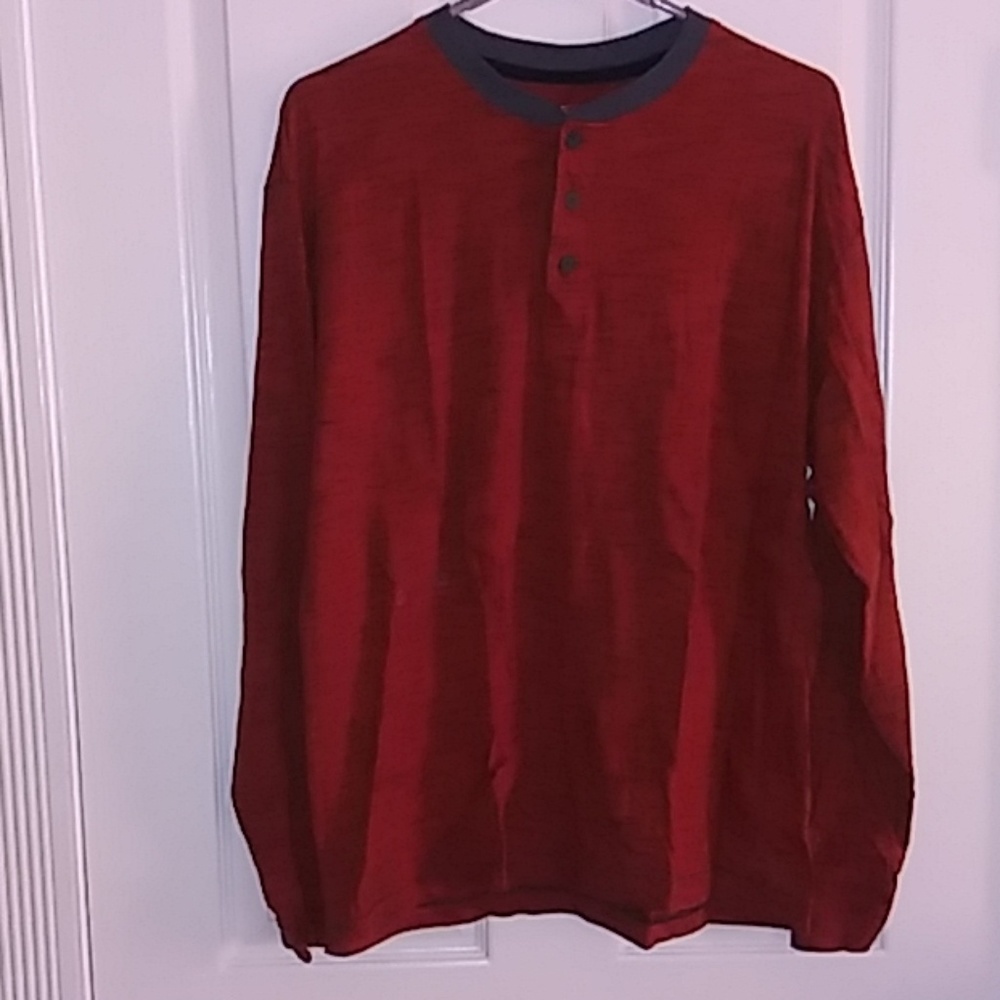 Men's long sleeve shirt